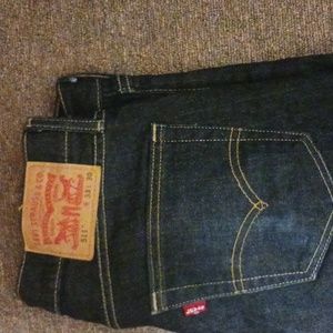 Levi Strauss 511 navel color
